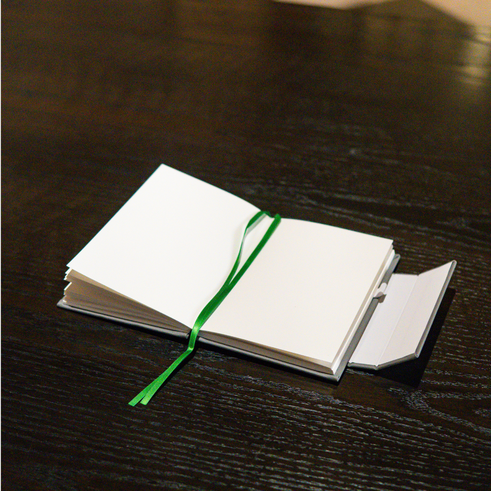 Series 001 lay-flat binding detail